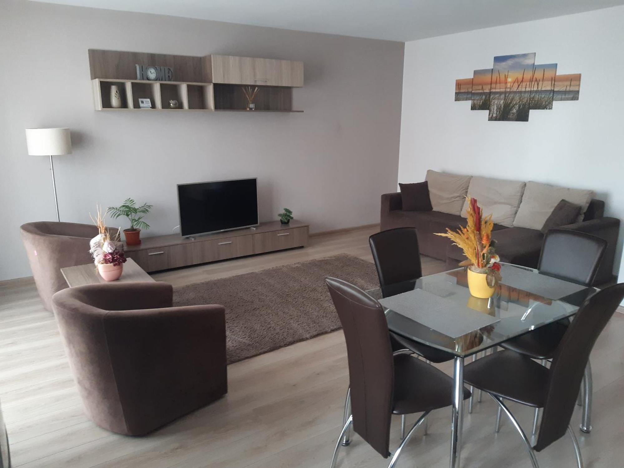 Marcel - Coresi Mall Apartment